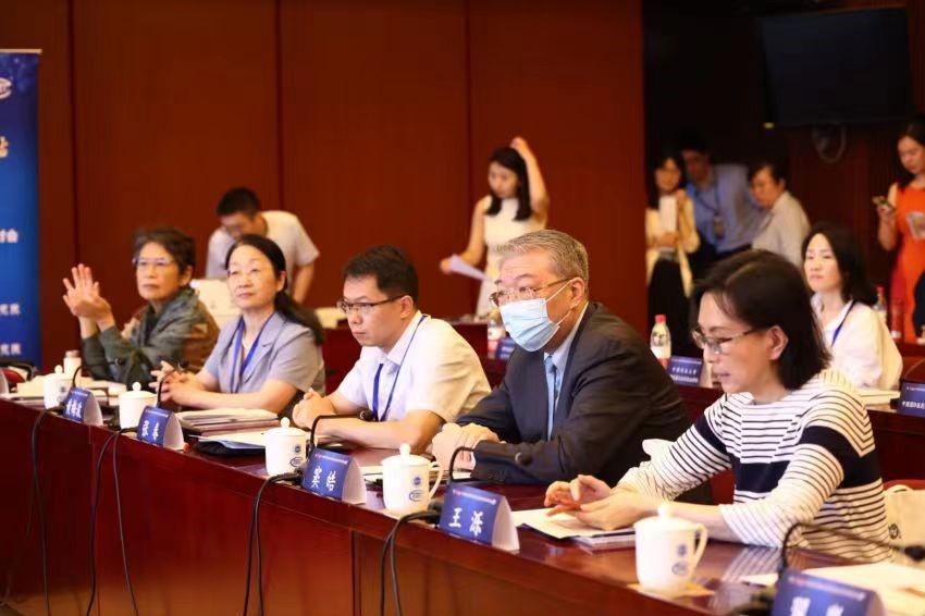 竇皓受邀參加中國對外援助和國際發展合作評估研討會并交流發言.jpg 竇皓受邀參加中國對外援助和國際發展合作評估研討會并交流發言.jpg